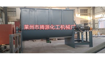 浙江金華10立方臥式螺帶混合機(jī) 提升機(jī)設(shè)備成功發(fā)貨