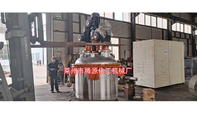 濰坊1000升高低速攪拌罐成功發(fā)貨